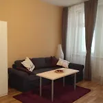 Apartment Vltavska B